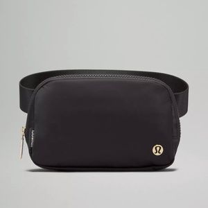 Lululemon Athletica Everywhere Belt Bag - black with gold logo